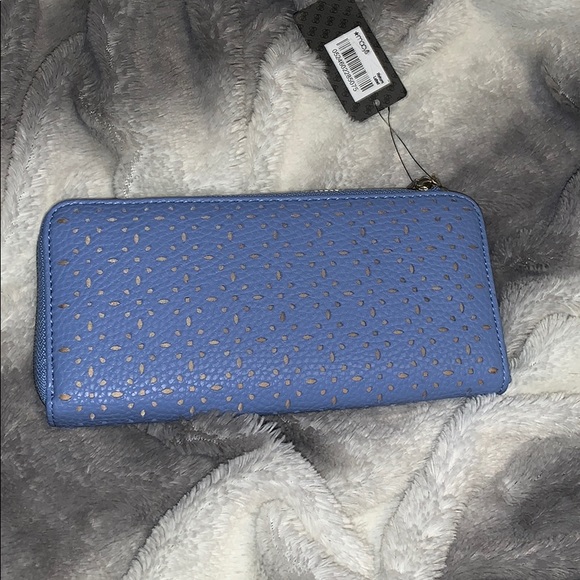 Brand New Guess Wallet - Picture 3 of 7